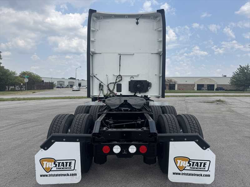 2023 Kenworth  T680