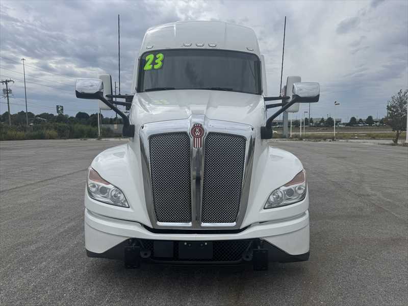 2023 Kenworth  T680