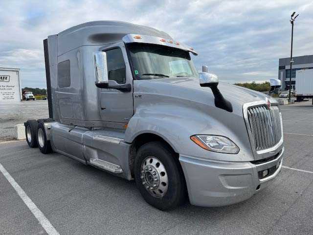 2022 International  LT625