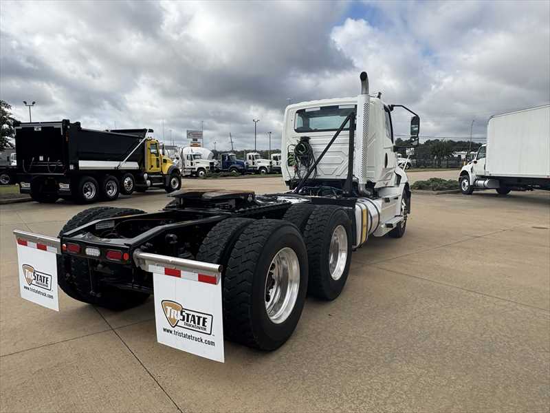 2025 International  RH613