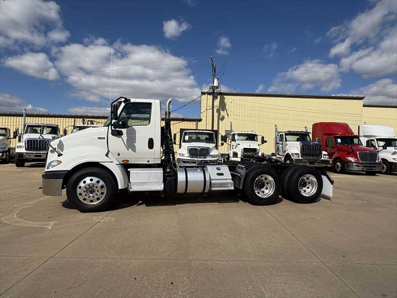 2025 International  RH613