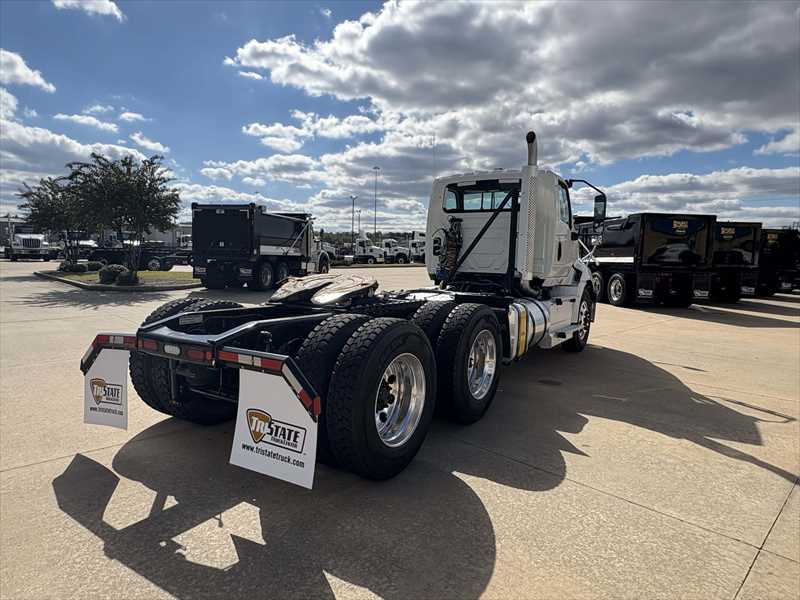 2025 International  RH613