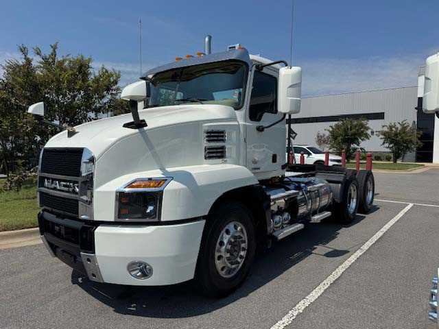 2023 Mack  AN64T