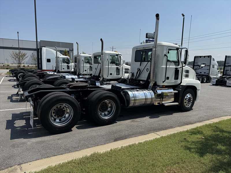 2023 Mack  AN64T