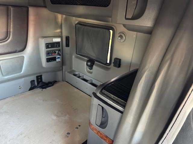 2022 International  LT625