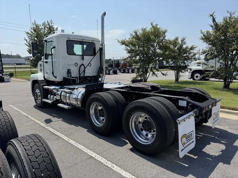 2023 Mack  AN64T
