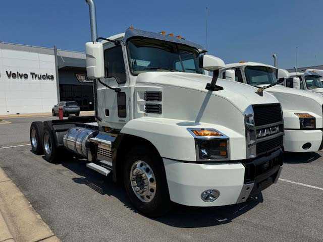 2023 Mack  AN64T