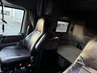 2022 International  LT625