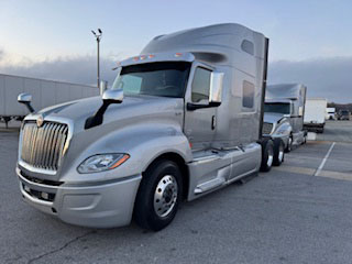 2022 International  LT625