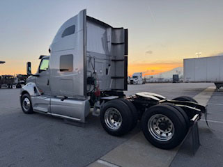 2022 International  LT625