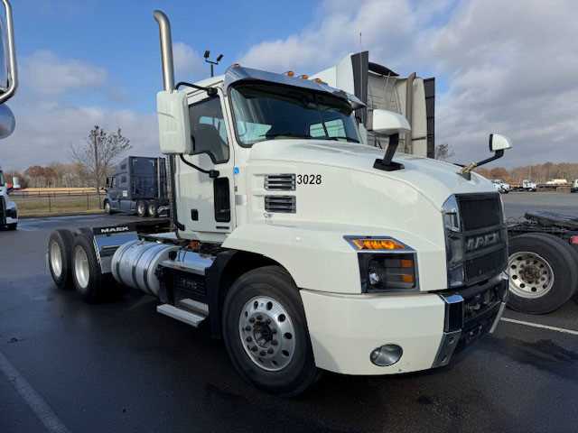 2023 Mack  AN64T