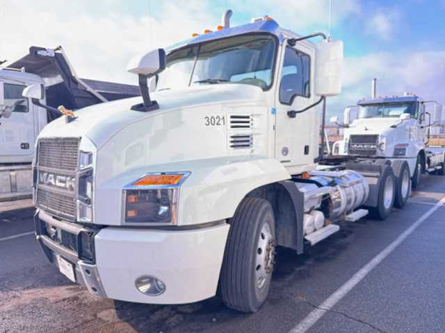2023 Mack  AN64T