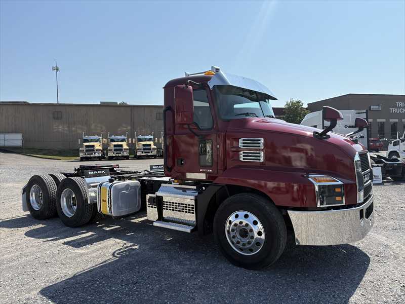 2025 Mack  AN64T