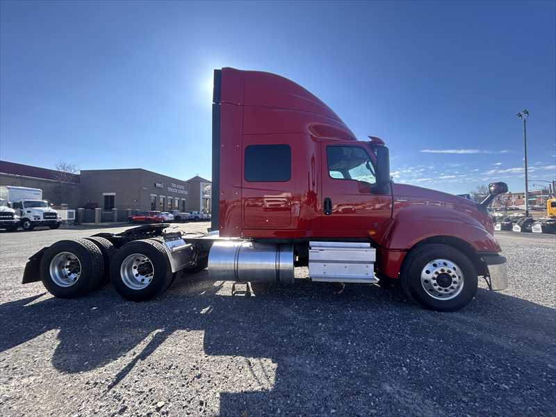 2021 International - image 3