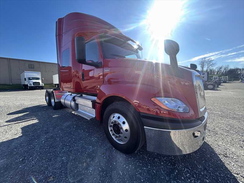 2021 International - image 4