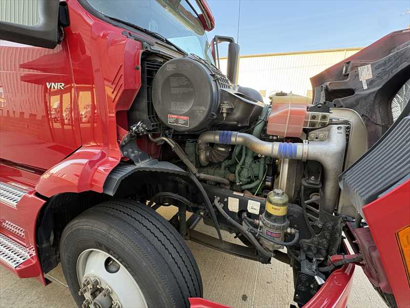 2021 Volvo - image 12