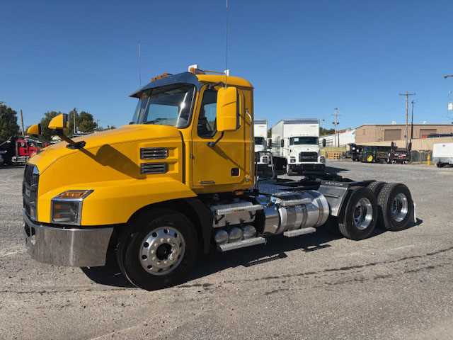 2022 Mack  AN64T