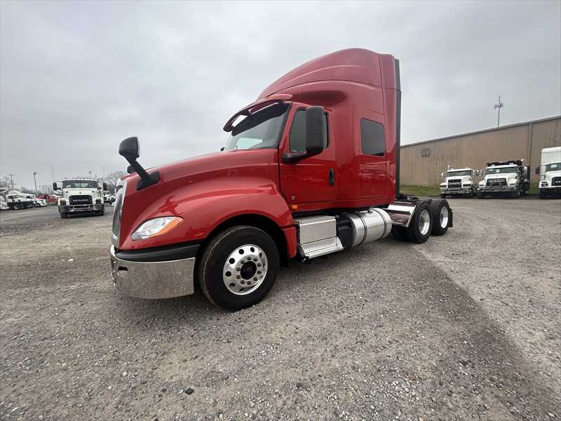 2021 International  LT625