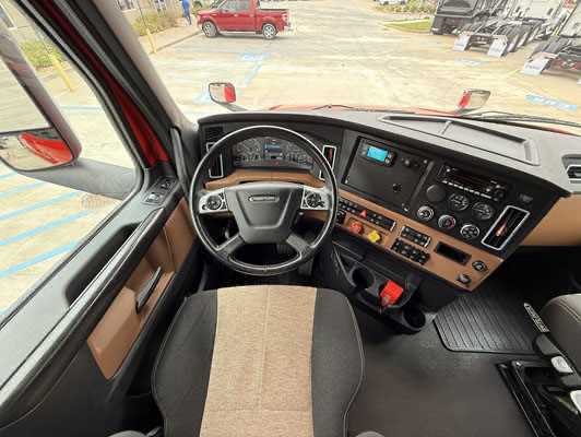 2023 Freightliner  Cascadia