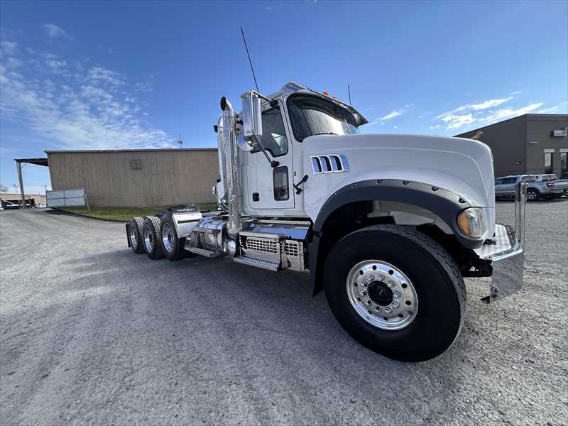 2019 Mack - image 8