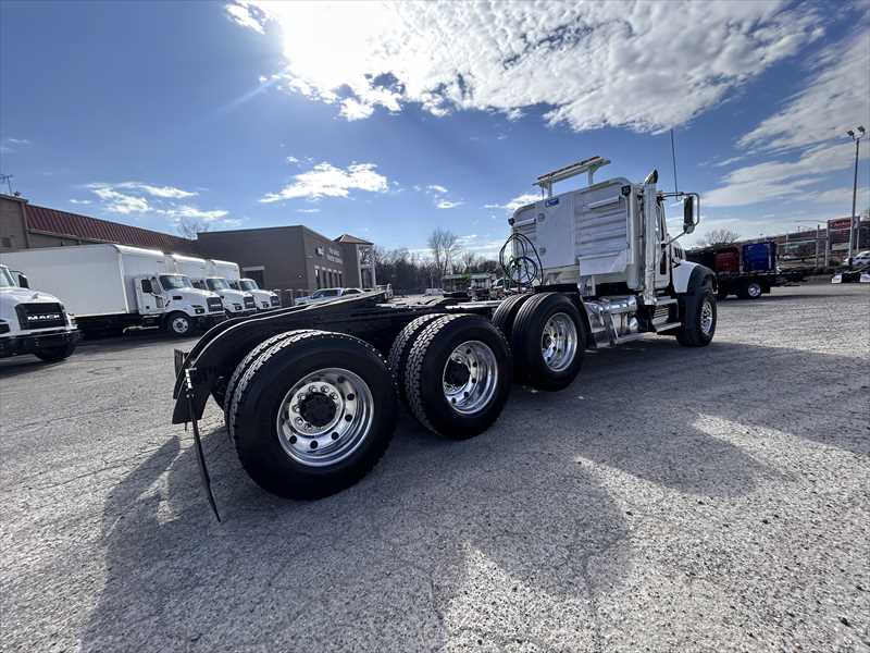 2019 Mack - image 6