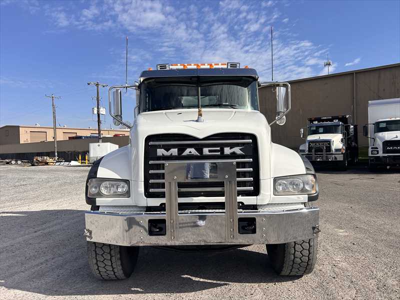 2019 Mack - image 9