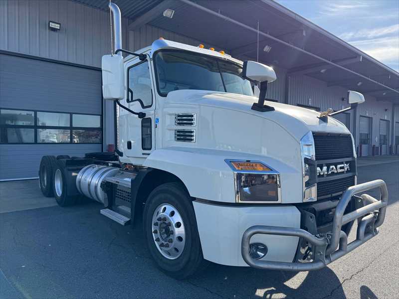 2023 Mack  AN64T