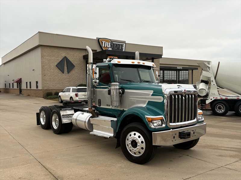2021 International - image 9