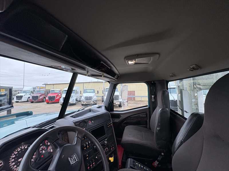 2021 International - image 14