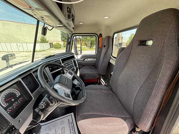 2020 Mack - image 10