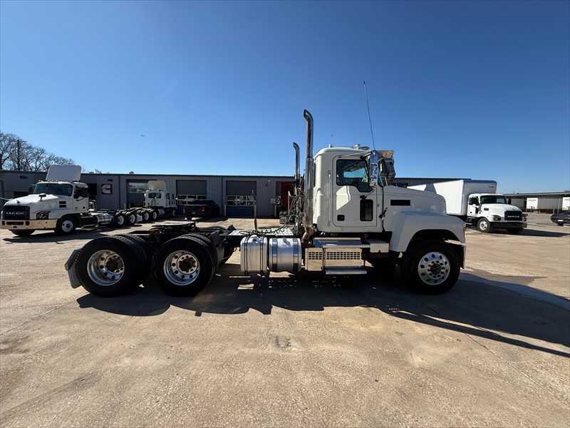 2021 Mack - image 6