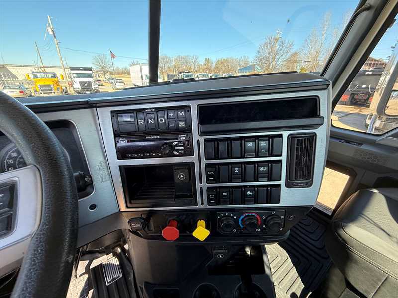 2021 Mack - image 13