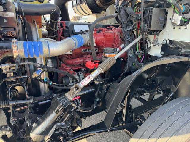 2022 Mack - image 8