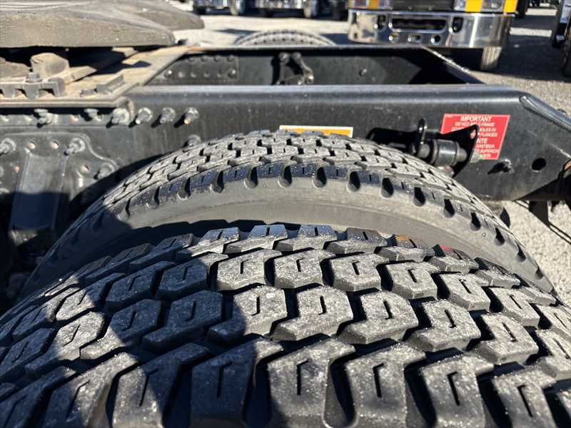 2021 Volvo - image 10