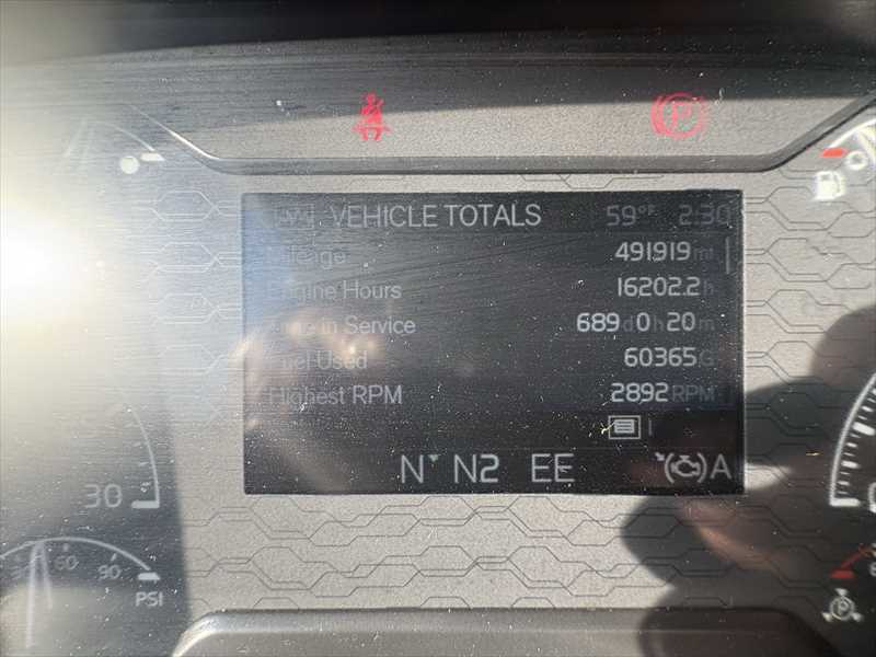 2021 Volvo - image 20