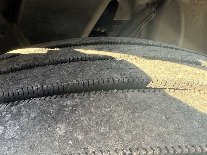 2021 Volvo - image 15