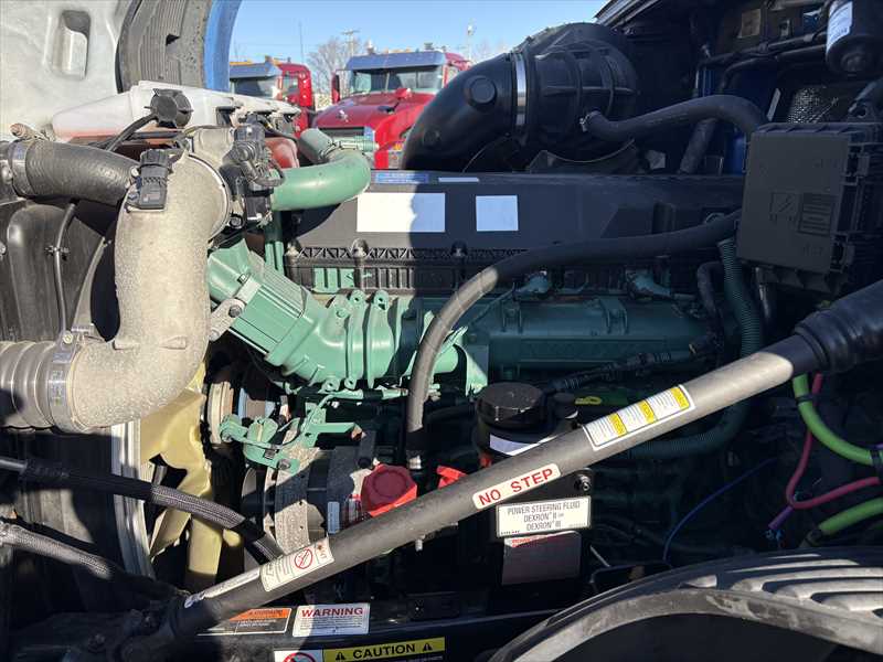 2021 Volvo - image 16