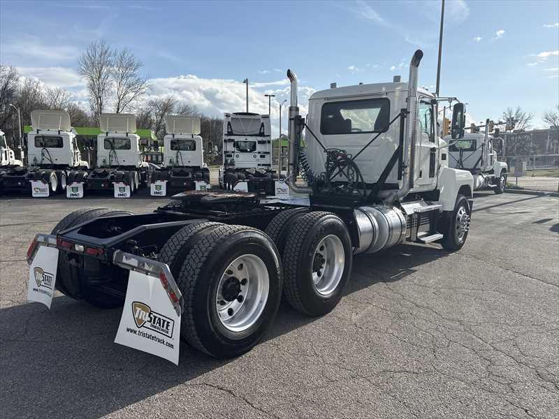 2020 Mack  PI64T