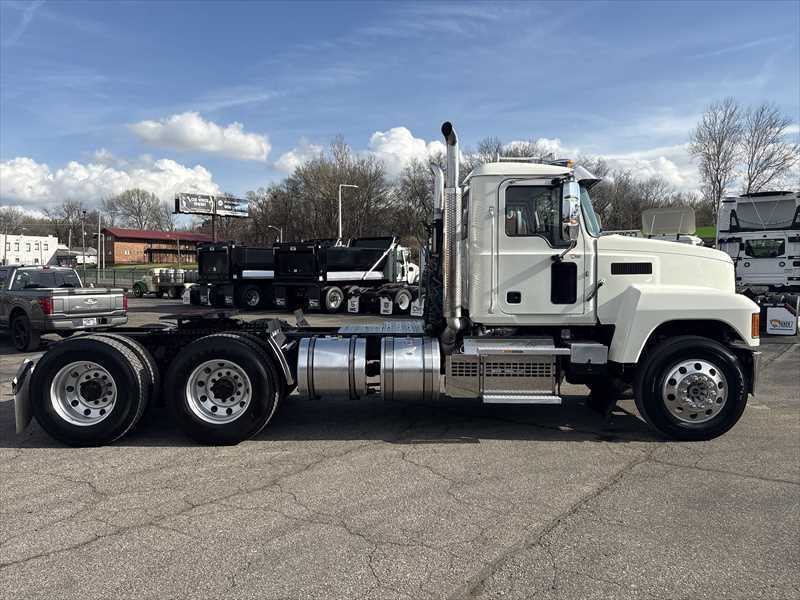 2020 Mack  PI64T