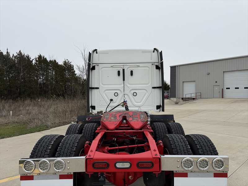 2025 Freightliner  Cascadia