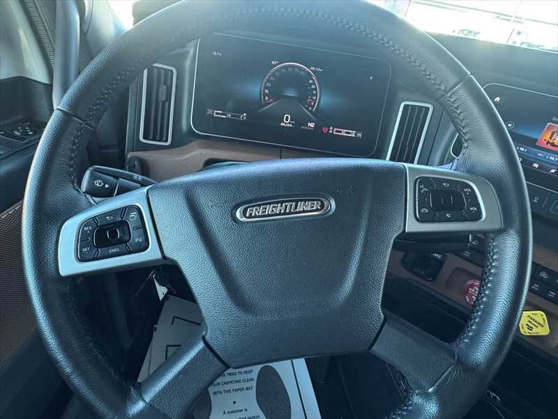 2025 Freightliner  Cascadia