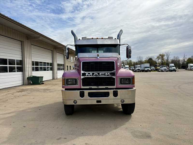 2025 Mack  PI64T