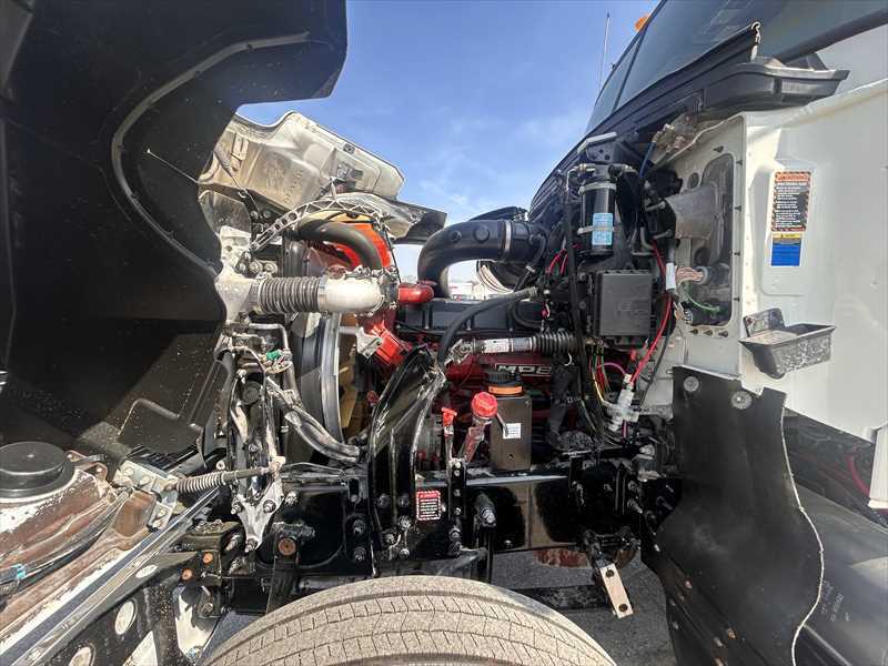 2020 Mack - image 8