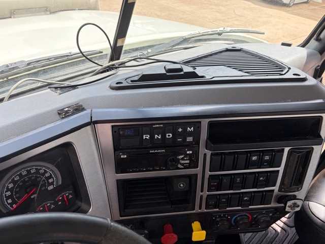 2021 Mack - image 13