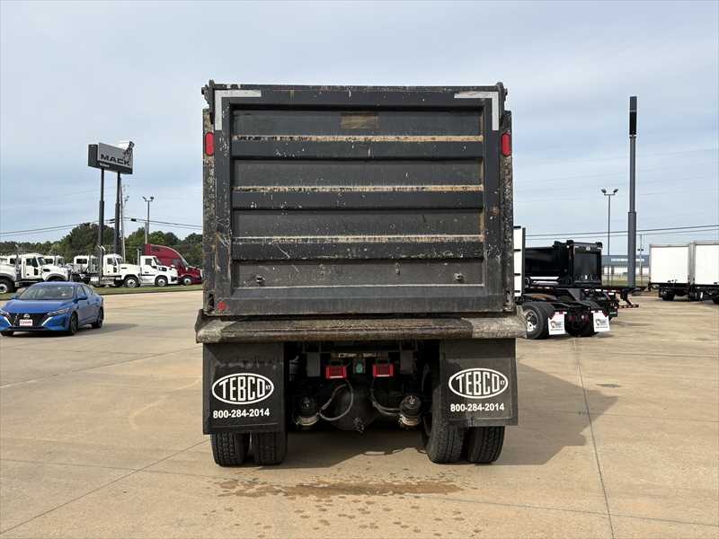 2021 International HX - image 4