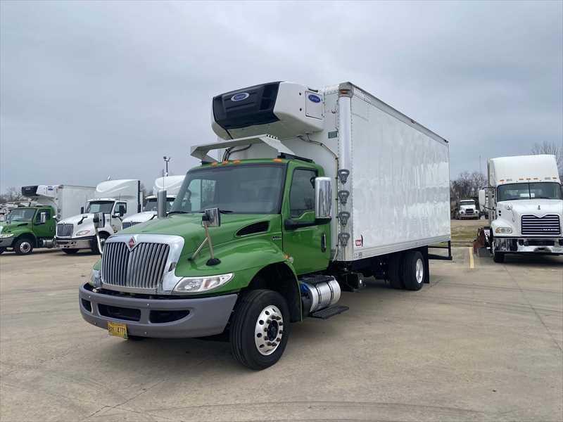 2020 International MV - image 1