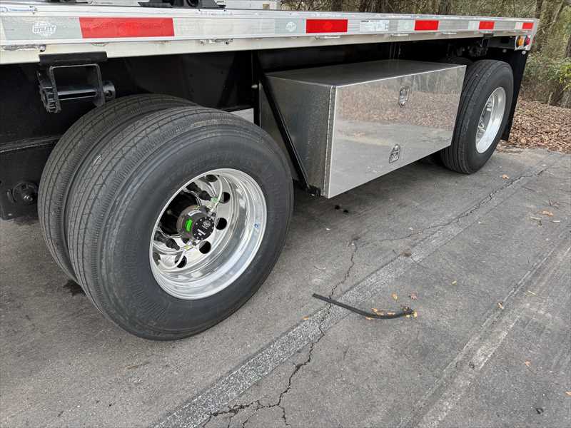 2027 Utility Flatbed
