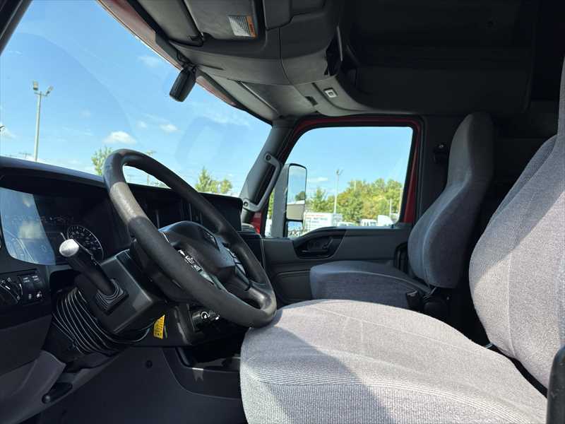 2021 International  LT625