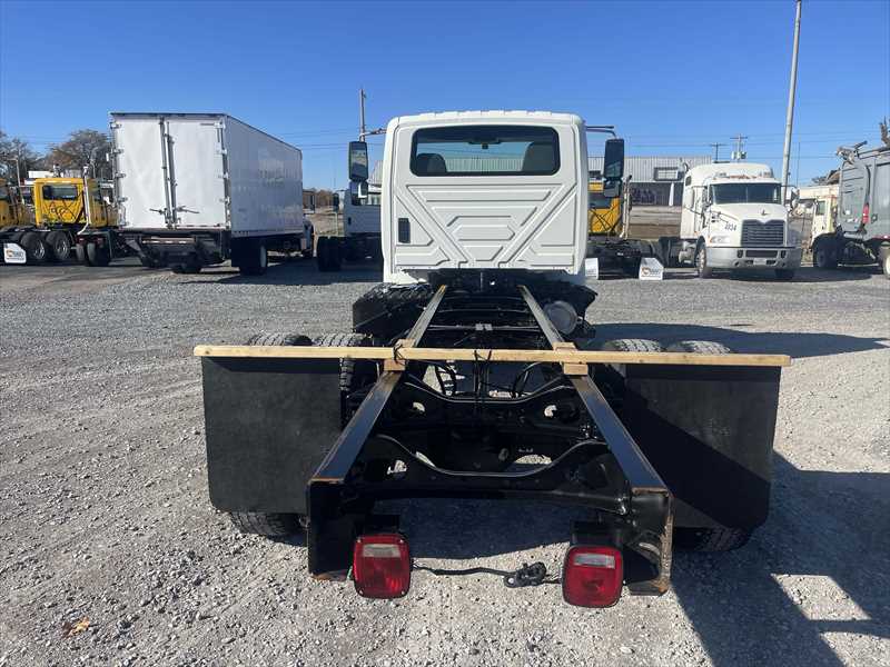 2019 International  4300