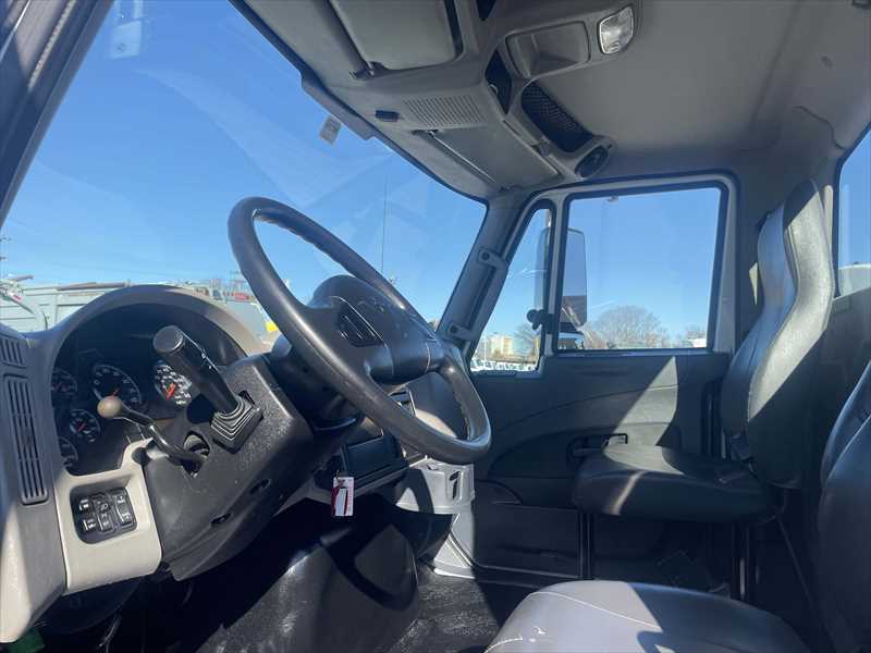 2019 International  4300